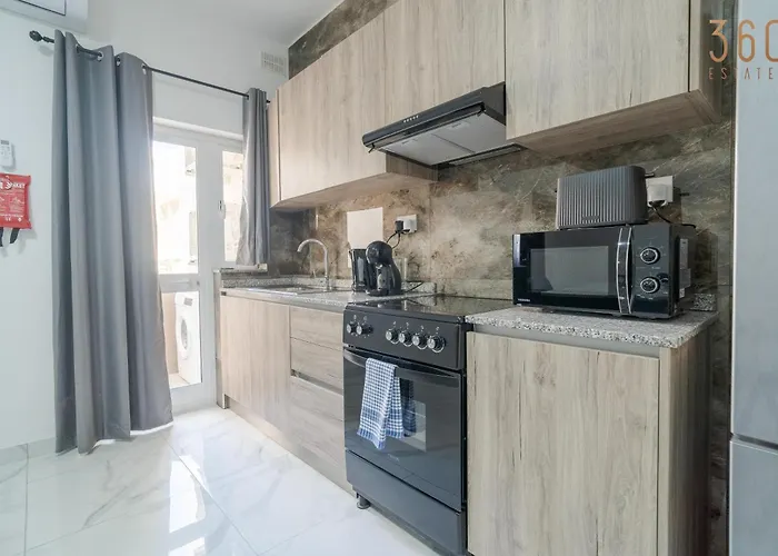 Charming 1br With Comfy Bed With Wifi & Ac In Tarxien Lejlighed